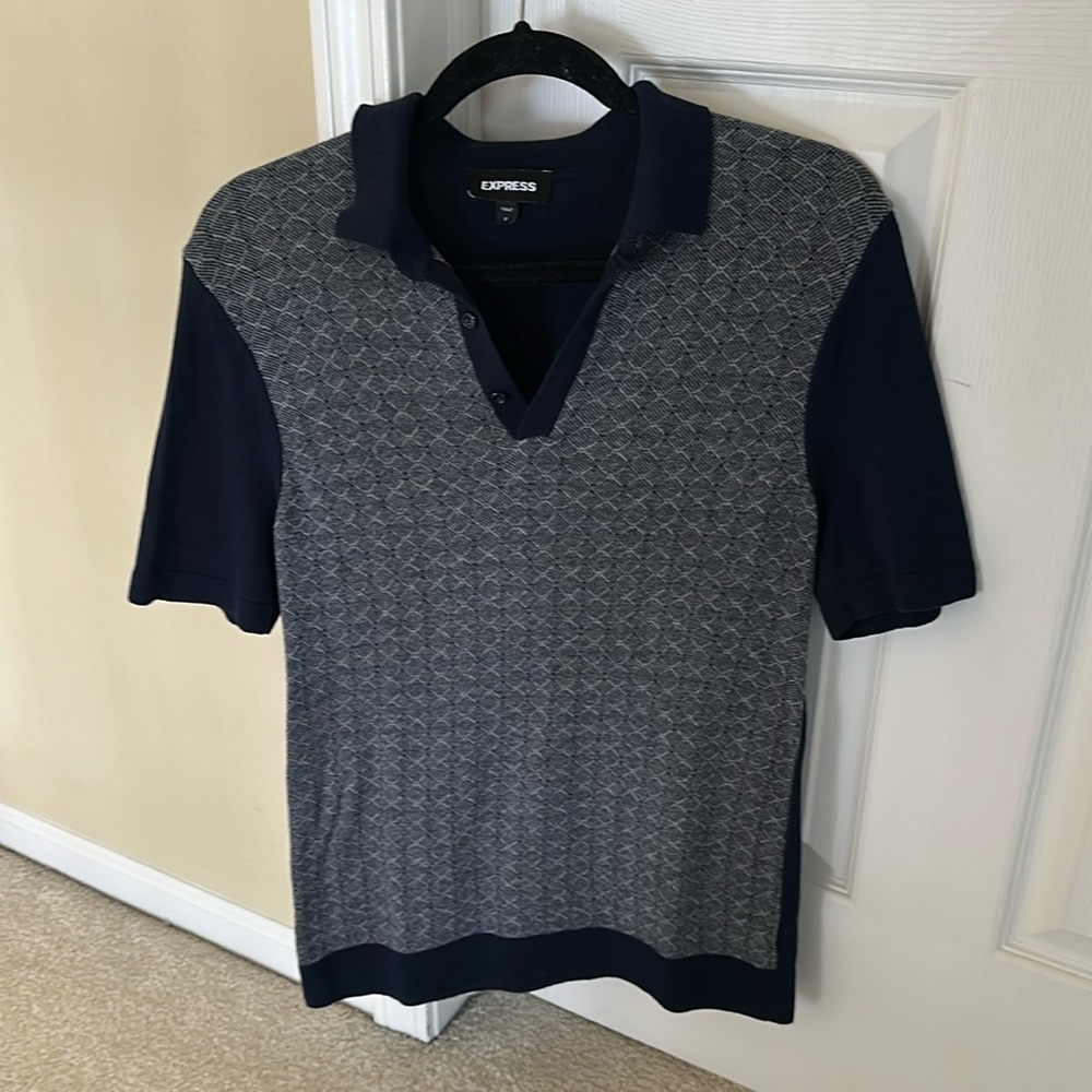 Men’s Express Lightweight Sweater Polo Shirt. Size Small.